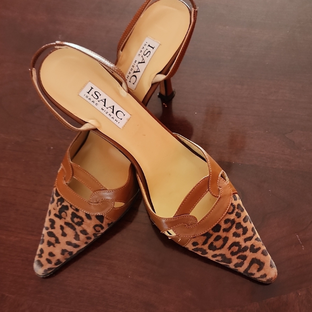 Isaac Mizrahi faux animal/ leather sling back pointed toe heels (3.5 inch heels) - Picture 8 of 8